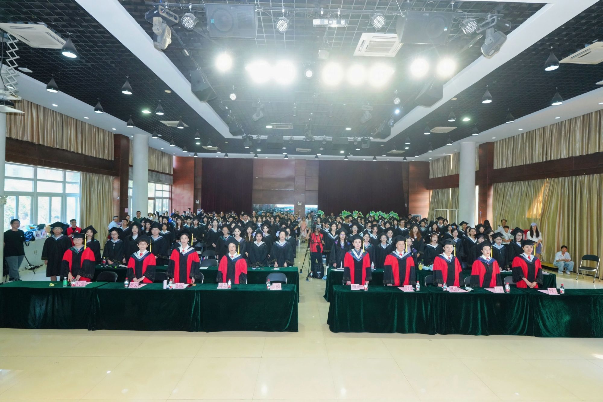 白衣乘风起，未来皆可期｜护理学院2026年本科毕业生学位授予仪式圆满落幕